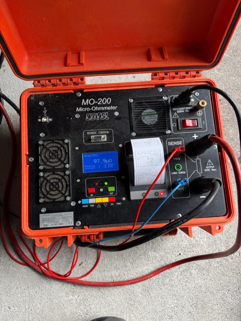 Testeur MDO 2000 connecté en armoire HT